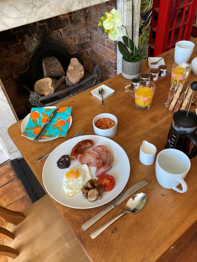 Burleigh House B And B Bed & Breakfast Тенбъри Екстериор снимка