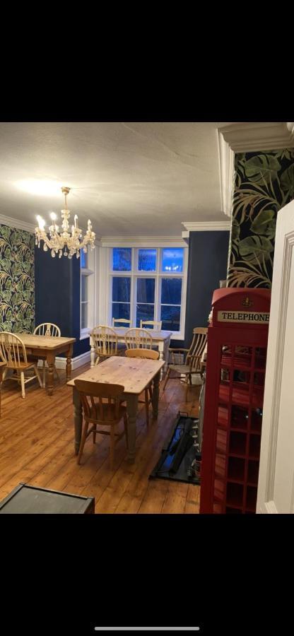 Burleigh House B And B Bed & Breakfast Тенбъри Екстериор снимка