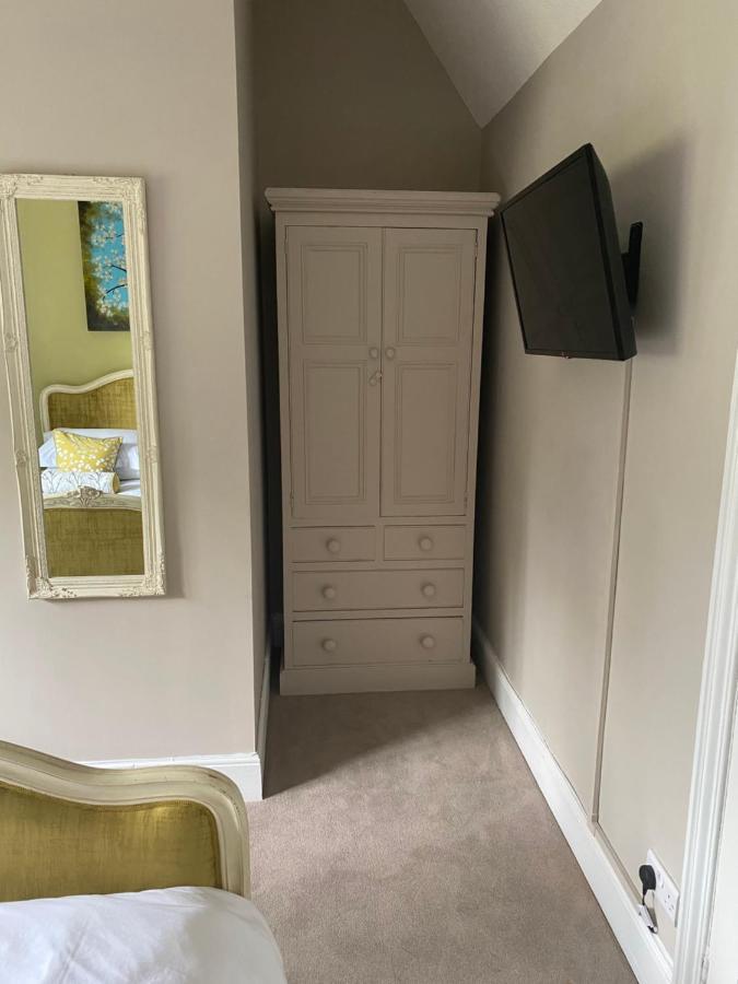 Burleigh House B And B Bed & Breakfast Тенбъри Екстериор снимка