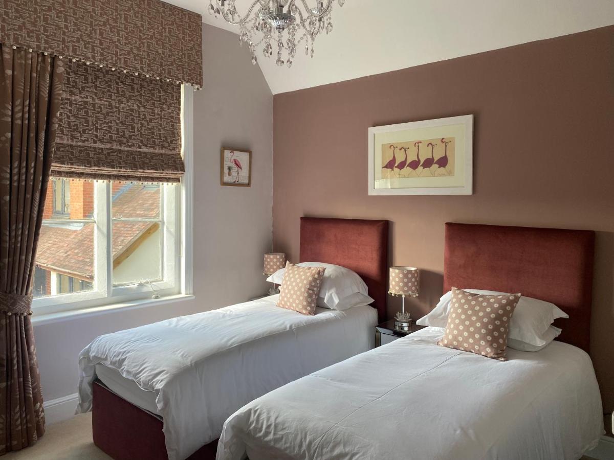 Burleigh House B And B Bed & Breakfast Тенбъри Екстериор снимка