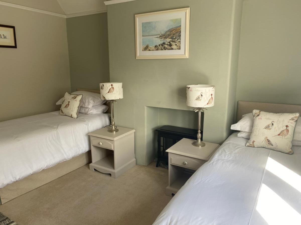 Burleigh House B And B Bed & Breakfast Тенбъри Екстериор снимка